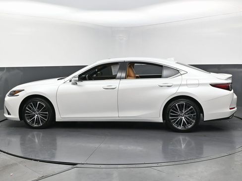 Used 2025 Lexus ES 350 w/ Premium Package image 8