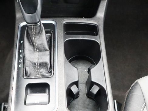 Used 2019 Ford Escape SE image 24