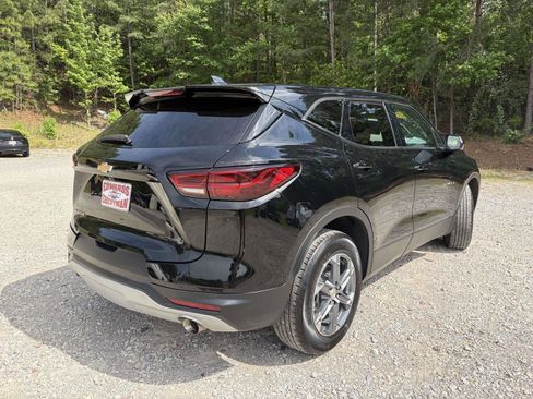Used 2025 Chevrolet Blazer LT FWD image 22