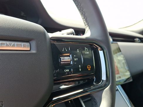 Used 2026 Land Rover Range Rover Evoque S AWD/4WD image 21
