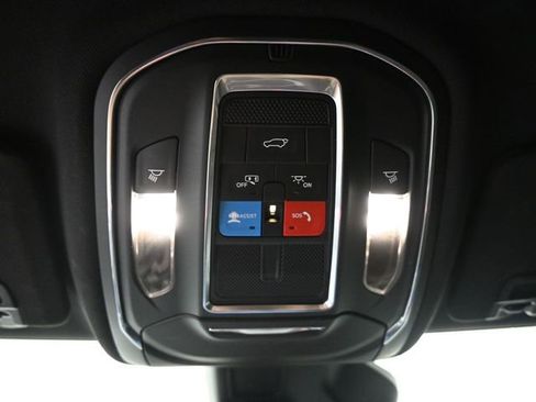 Used 2022 Jeep Grand Cherokee Trailhawk image 38