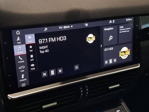 Used 2019 Porsche Cayenne image 17