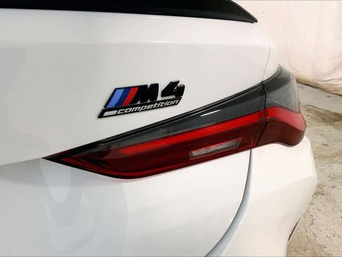 Used 2024 BMW M4 xDrive Competition w/ Executive Package image 9