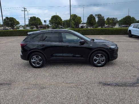 Used 2025 Ford Escape ST-Line AWD/4WD image 16