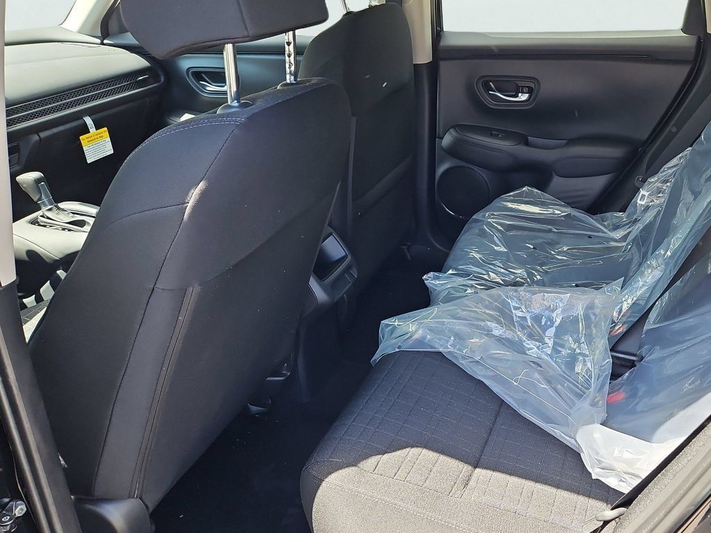 New 2027 Honda HR-V LX image 16