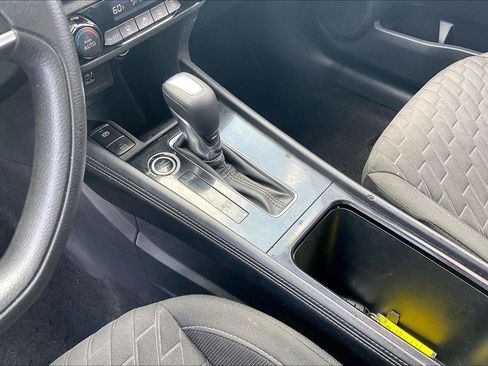 Certified 2021 Nissan Kicks SV FWD image 17