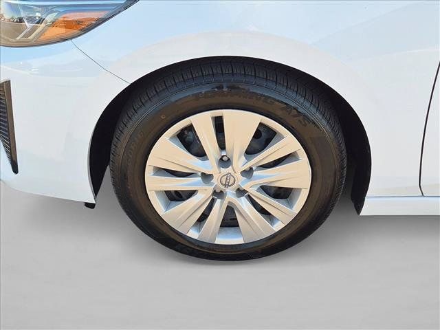 Used 2024 Nissan Sentra S FWD image 29