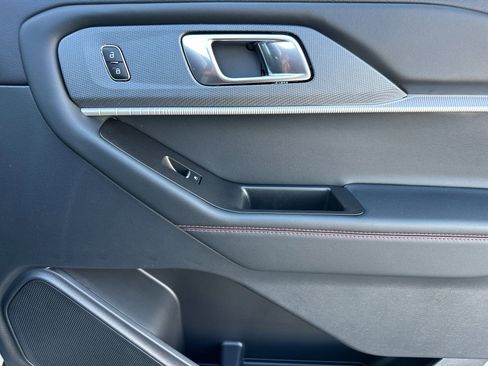 New 2026 Ford Explorer ST-Line w/ ST-Line Street Pack image 19
