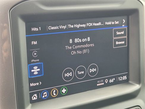 Used 2024 Chevrolet Silverado 2500 Custom w/ Custom Value Package image 19