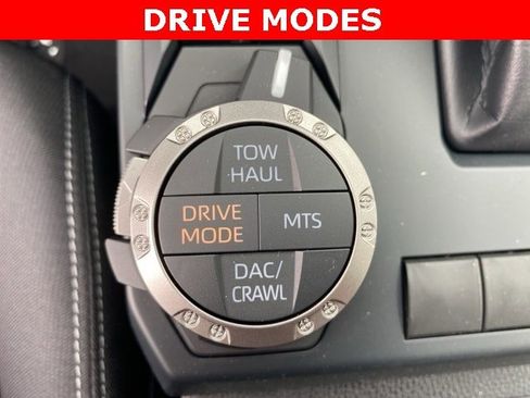 New 2025 Toyota Tacoma TRD Off-Road image 4