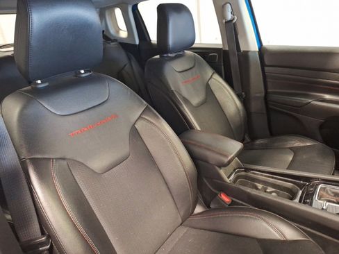 Used 2022 Jeep Compass Trailhawk w/ Sun and Sound Group image 19