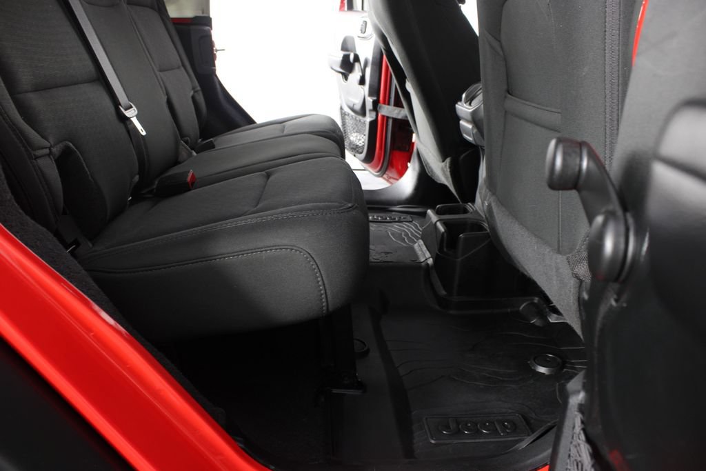 Used 2021 Jeep Wrangler Unlimited Sport AWD/4WD image 17