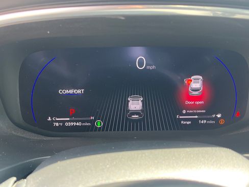 Used 2024 Acura MDX SH-AWD w/ Advance Package image 8