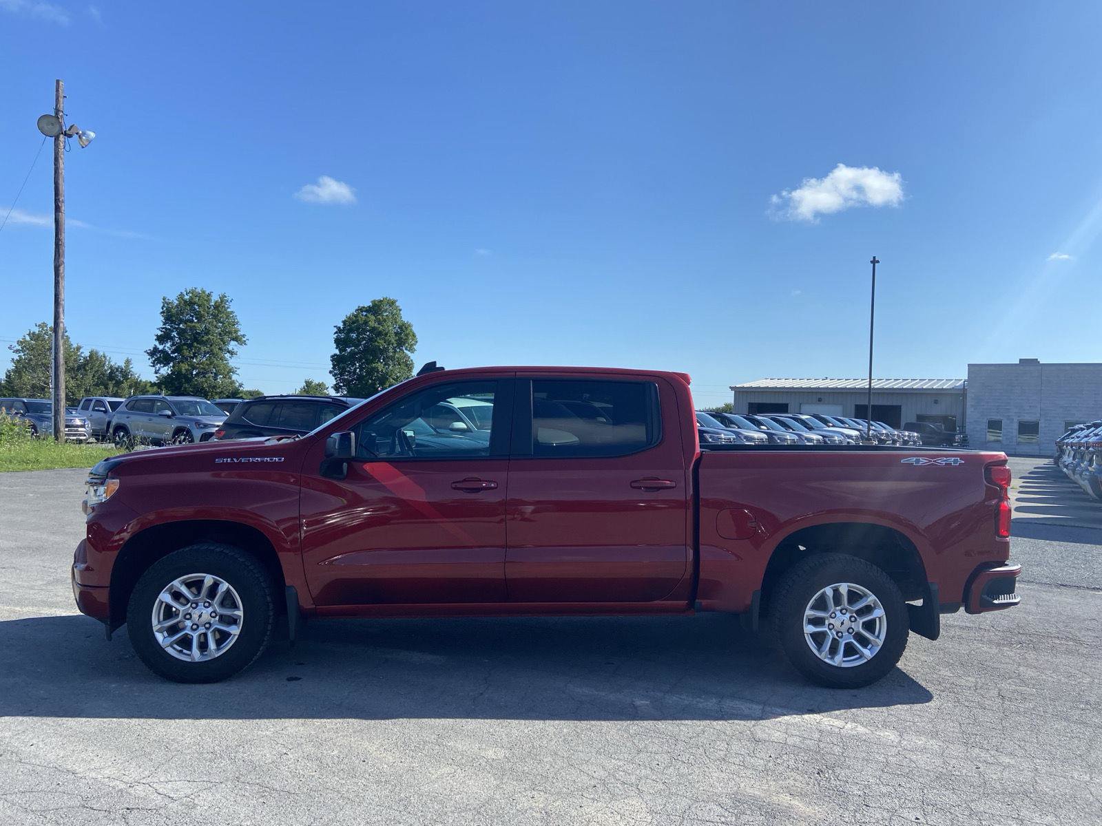 Used 2022 Chevrolet Silverado 1500 RST AWD/4WD image 7