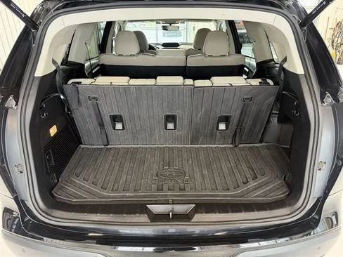 Used 2022 Subaru Ascent Premium w/ Convenience Package AWD/4WD image 19