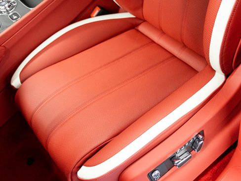 New 2026 Bentley Bentayga Speed image 41