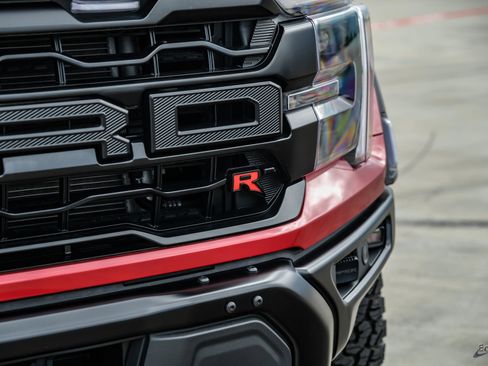 Used 2025 Ford F150 Raptor w/ Equipment Group 803A Raptor R AWD/4WD image 31