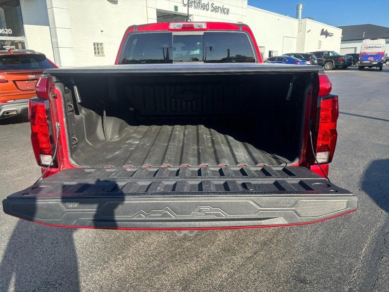 Used 2023 Chevrolet Colorado LT w/ LT Convenience Package II AWD/4WD image 7