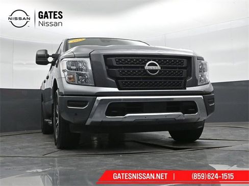 Used 2024 Nissan Titan SV w/ SV Convenience Package image 38