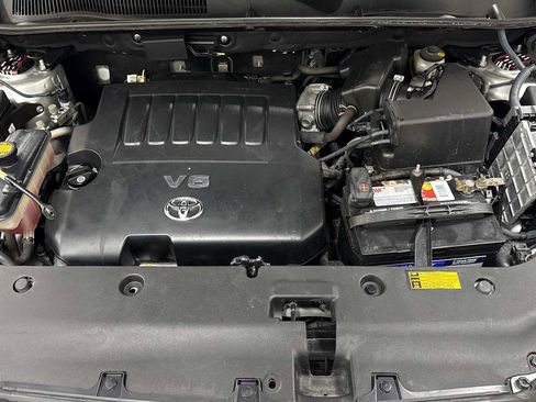 Used 2009 Toyota RAV4 Limited image 30