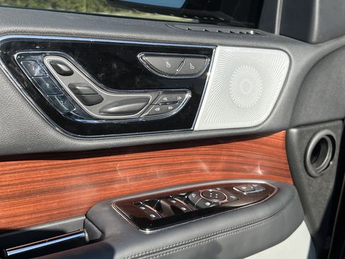 Certified 2023 Lincoln Navigator Reserve image 26