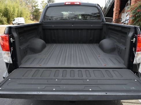 Used 2010 Toyota Tundra Grade 4x2 4dr CrewMax Cab Pick image 7