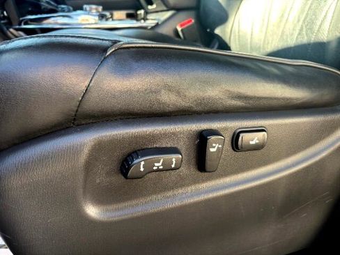 Used 2012 INFINITI QX56 4WD w/ Deluxe Touring Pkg image 14