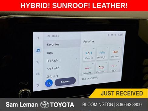 Used 2025 Toyota Camry SE image 15