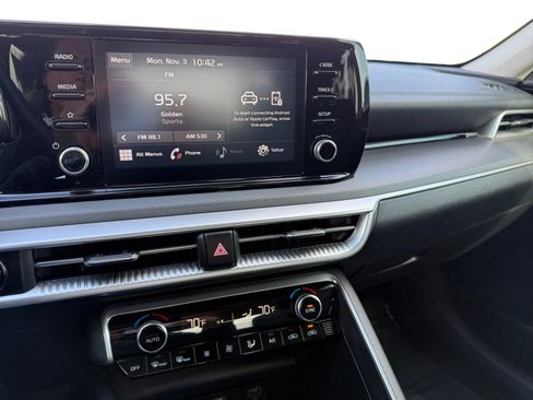 Used 2022 Kia K5 LXS image 12