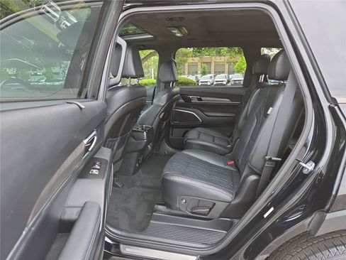 Certified 2023 Kia Telluride SX Prestige X-Pro AWD/4WD image 25