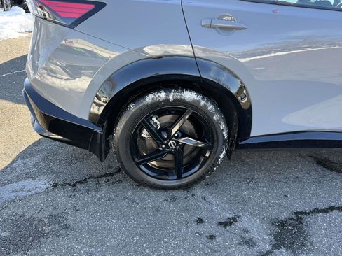 Used 2024 Nissan Ariya AWD image 5