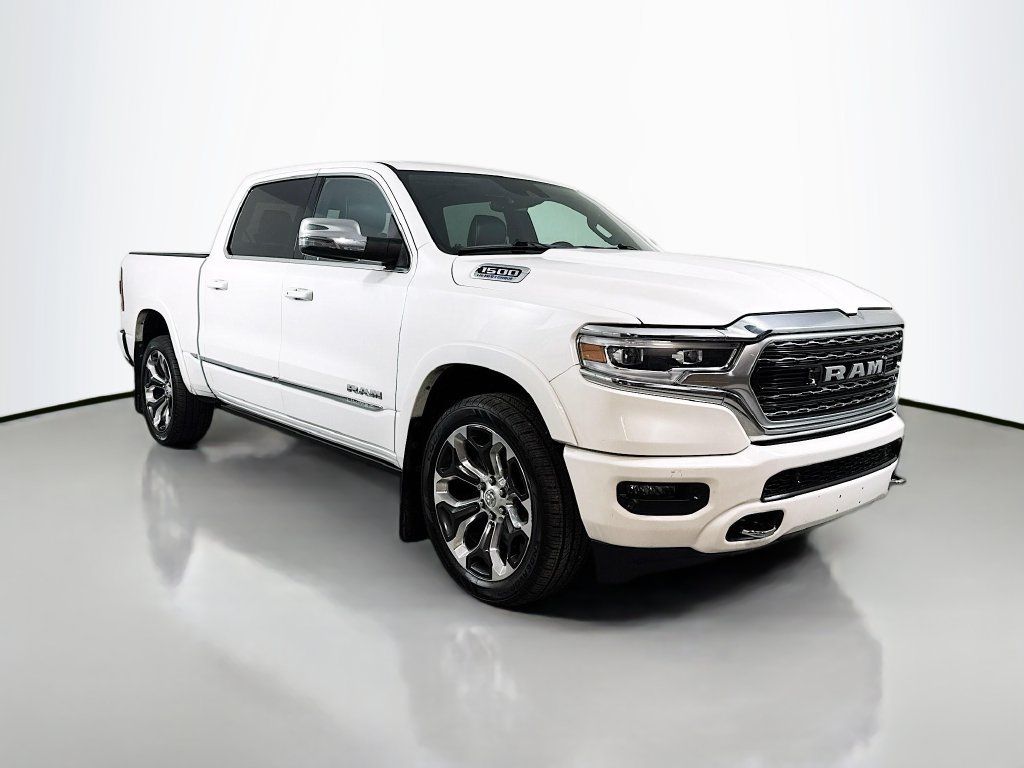 Used 2023 RAM 1500 Limited w/ Body-Colour Bumper Group AWD/4WD image 4