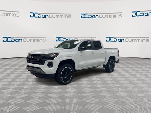 Used 2026 Chevrolet Colorado Z71 w/ Technology Package AWD/4WD image 4