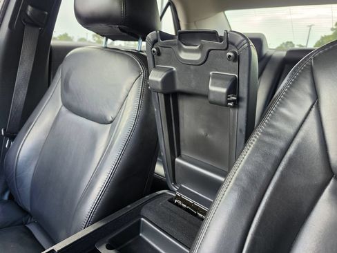 Used 2022 Chrysler 300 Touring L RWD image 30