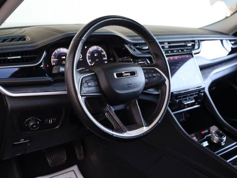 Used 2022 Jeep Grand Cherokee L Limited w/ Trailer Tow Group (B) image 12