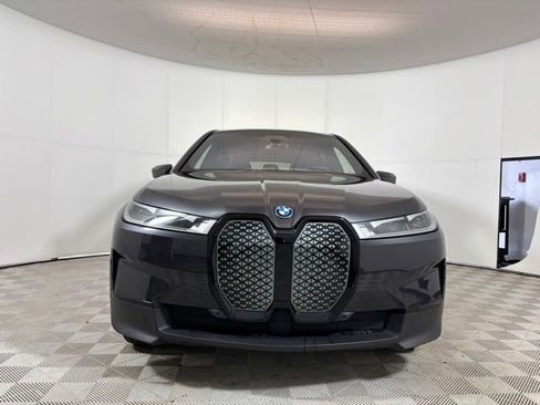 Used 2024 BMW iX xDrive50 AWD/4WD image 2