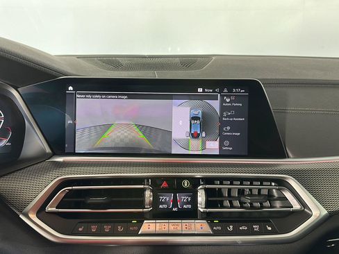 Used 2022 BMW X6 xDrive40i w/ M Sport Package AWD/4WD image 15