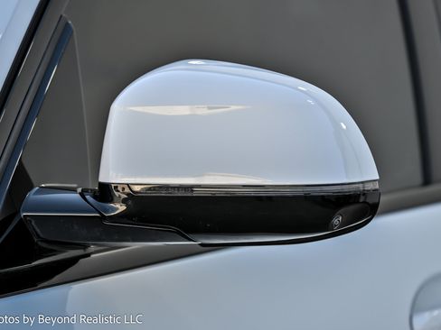 Used 2023 BMW X7 xDrive40i w/ M Sport Package image 13