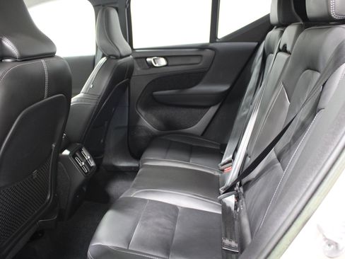 Used 2023 Volvo XC40 B4 Ultimate FWD image 20
