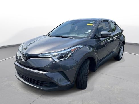 Used 2019 Toyota C-HR LE FWD image 2