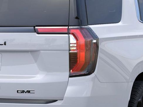 New 2026 GMC Yukon Denali Ultimate AWD/4WD image 45