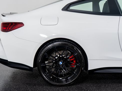 Used 2025 BMW M4 Coupe image 8