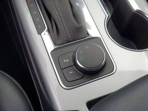 Used 2025 Chevrolet Blazer LT FWD image 18