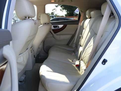 Used 2013 INFINITI FX37 FX37 Sport Utility 4D w/ Premium Pkg image 21