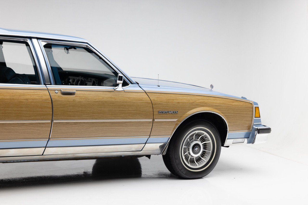 Used 1990 Buick Le Sabre Estate RWD image 31