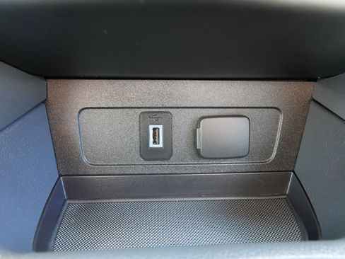 Used 2017 Ford Escape SE AWD/4WD image 33