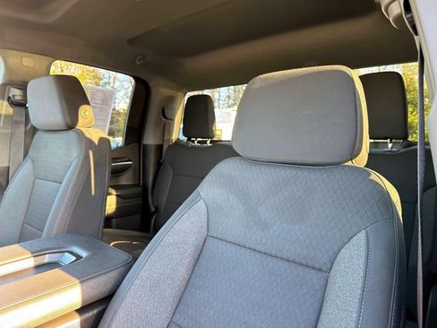 Used 2024 GMC Sierra 1500 SLE image 16