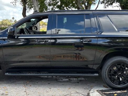 Used 2022 Chevrolet Suburban Z71 image 6