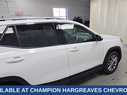 Used 2024 GMC Terrain SLT AWD/4WD image 11