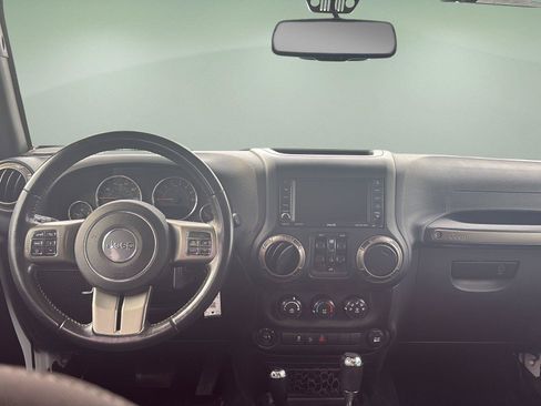 Used 2018 Jeep Wrangler Unlimited Sport AWD/4WD image 10